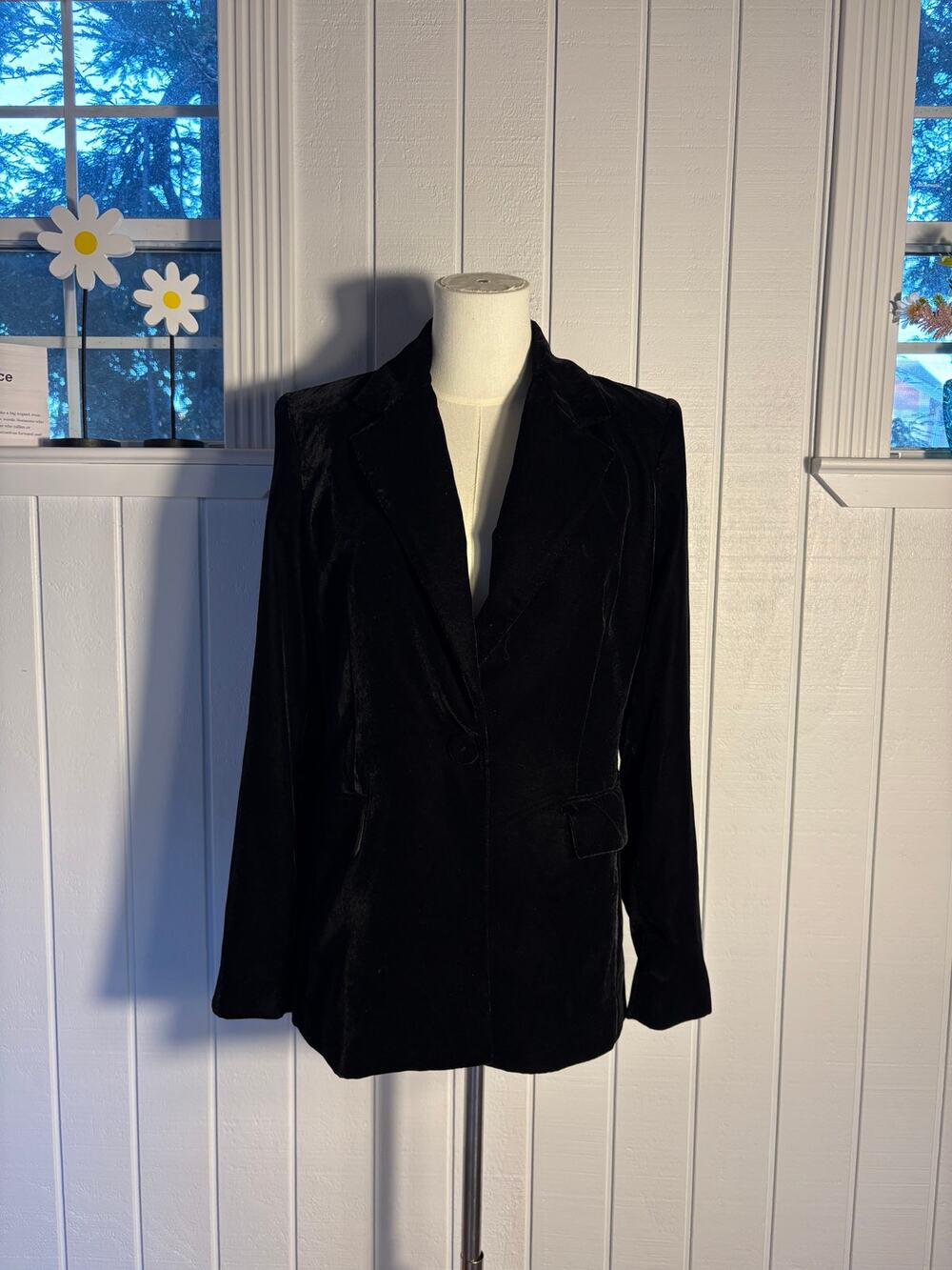 MNG Black Velvet Blazer Women's Small Structured Shoulder Pads Holiday Party